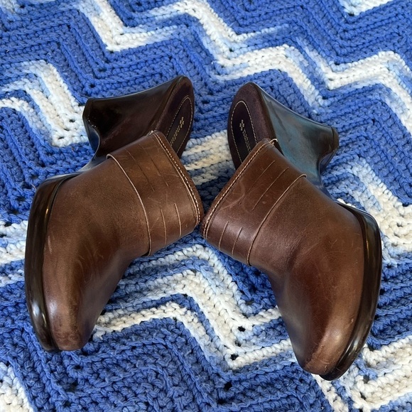 Naturalizer Brown Leather Clogs Mules, Slip-On Comfort Shoes- Size 8 - Picture 4 of 4